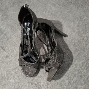 Silver Slipper 3” Dress Heels Black sparkles Size 7.5